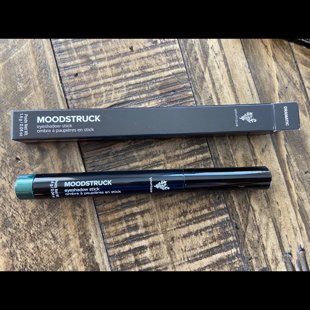 Eyeshadow Stick